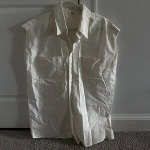 Uniqlo sleeveless button down shirt